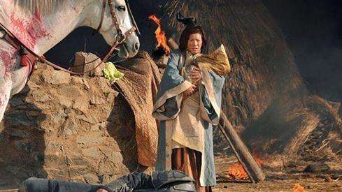 刘备被追杀无路可走,刘备被人追杀完整视频