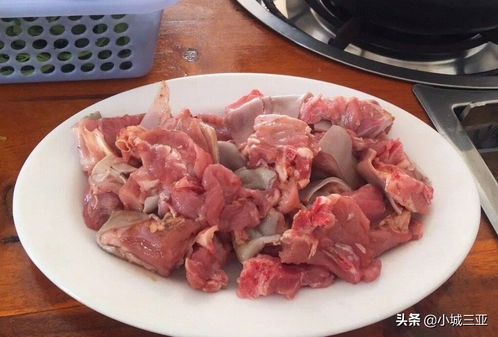 海南棋子湾沙滩,海南棋子湾海边栈道