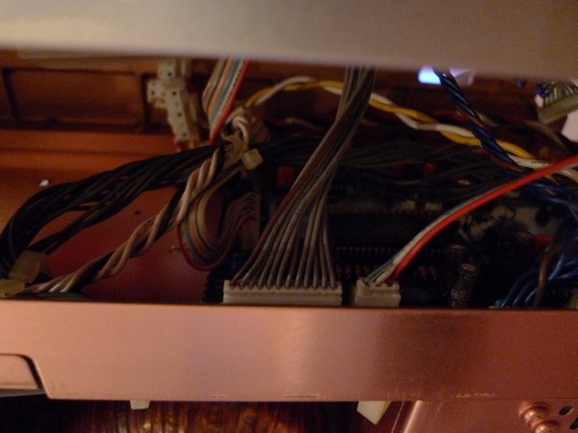 烧友为求效果口袋钱又不够，只好玩二手，马兰士PM14SA老机焕青春