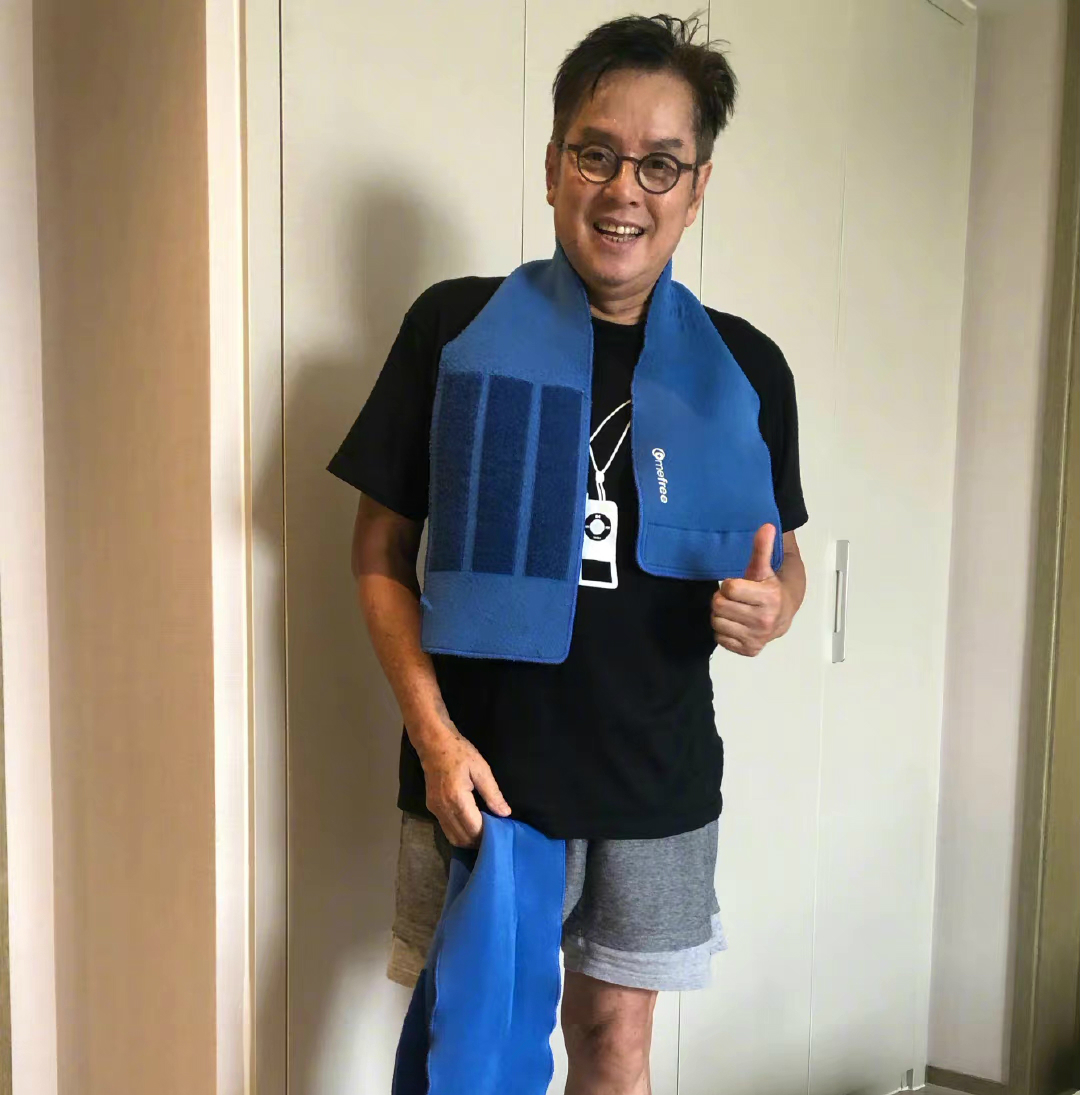 周润发谭咏麟爬山视频,周润发带群星爬山视频