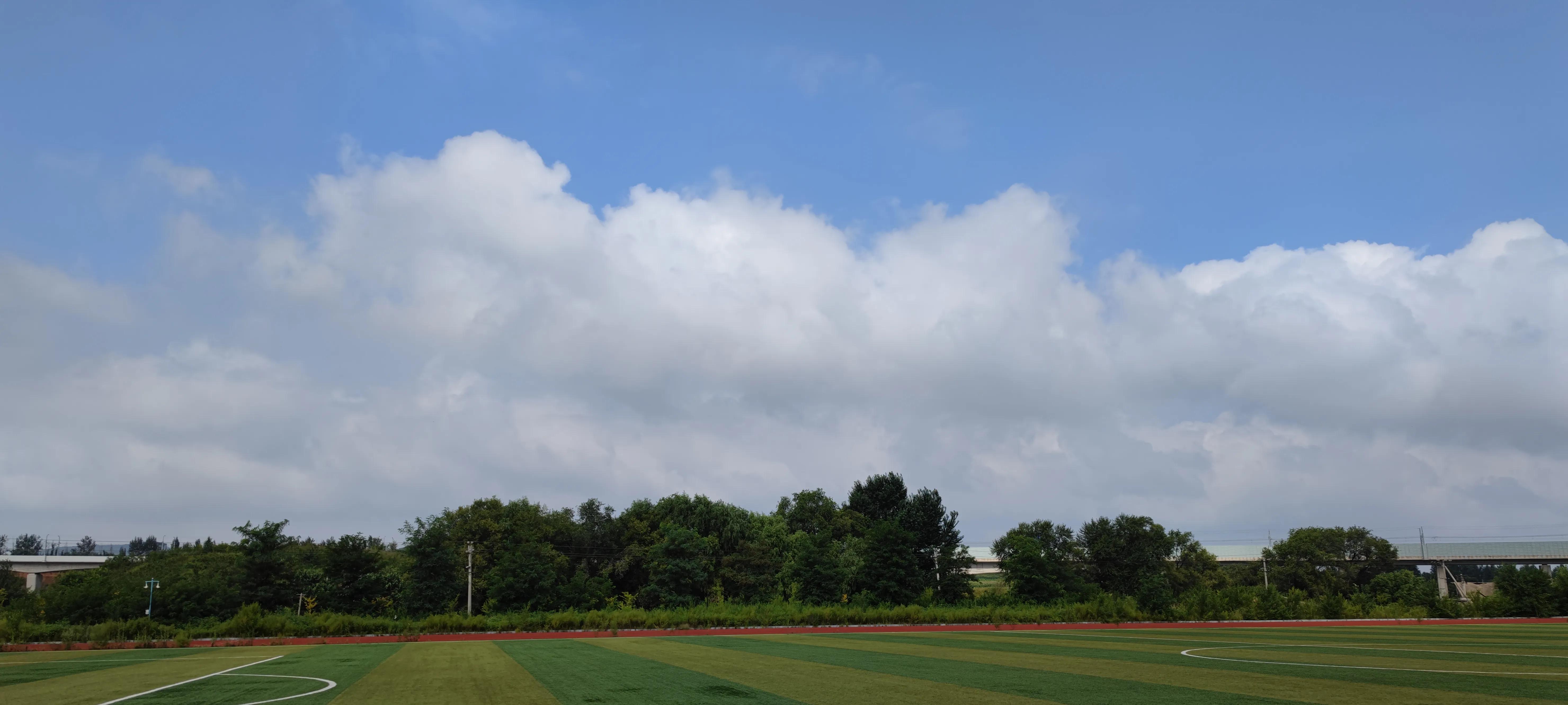 普湾体育场民宿,普湾体育场
