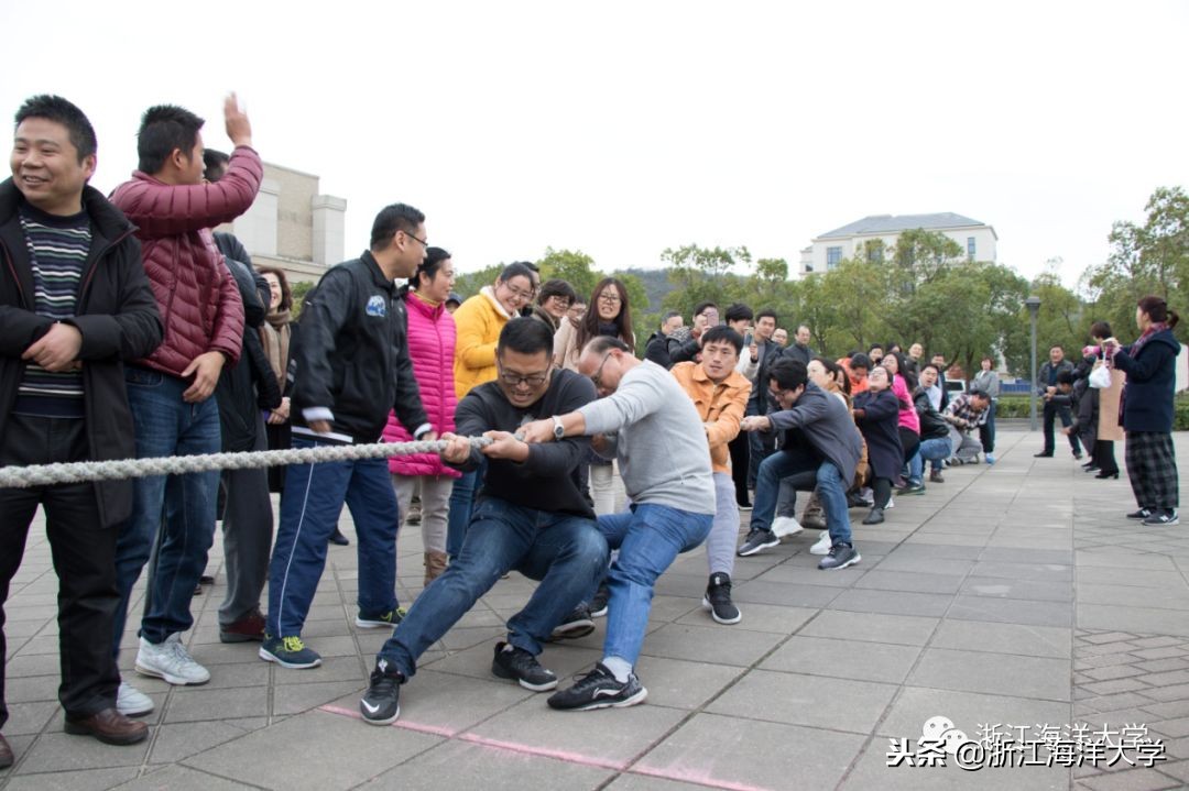 最高学历篮球赛、最大年龄差诗歌会、最美颜值主持队，最后一期浙海新闻，最现场！