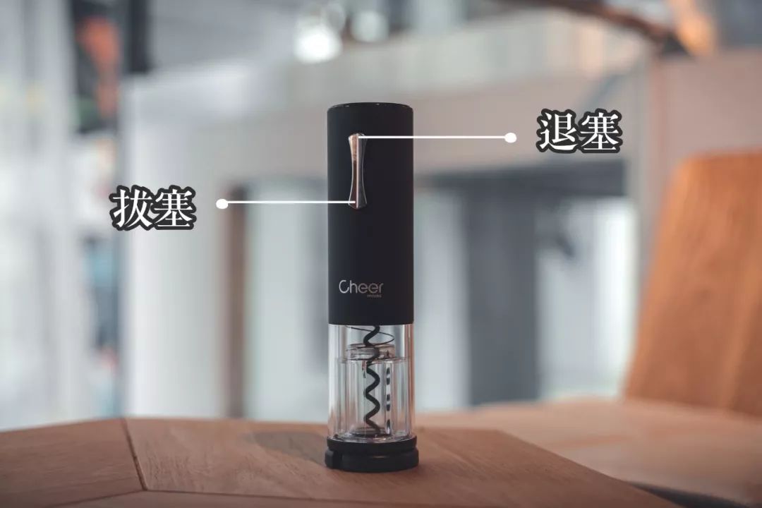 喝红酒醒酒好慢,春节一定用到的开红酒妙招