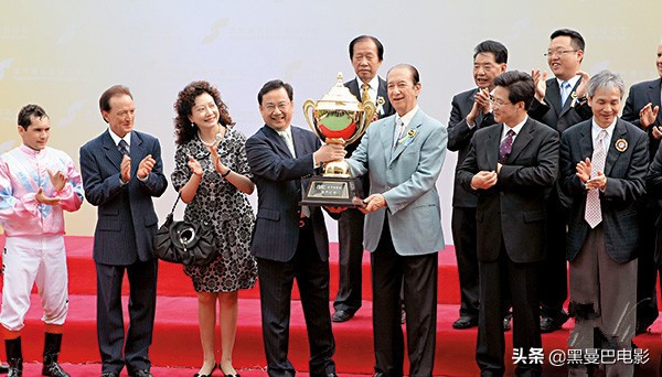 何鸿燊打造海上皇宫，引进*家乐百**，首创贵宾厅，终成一代“赌王”