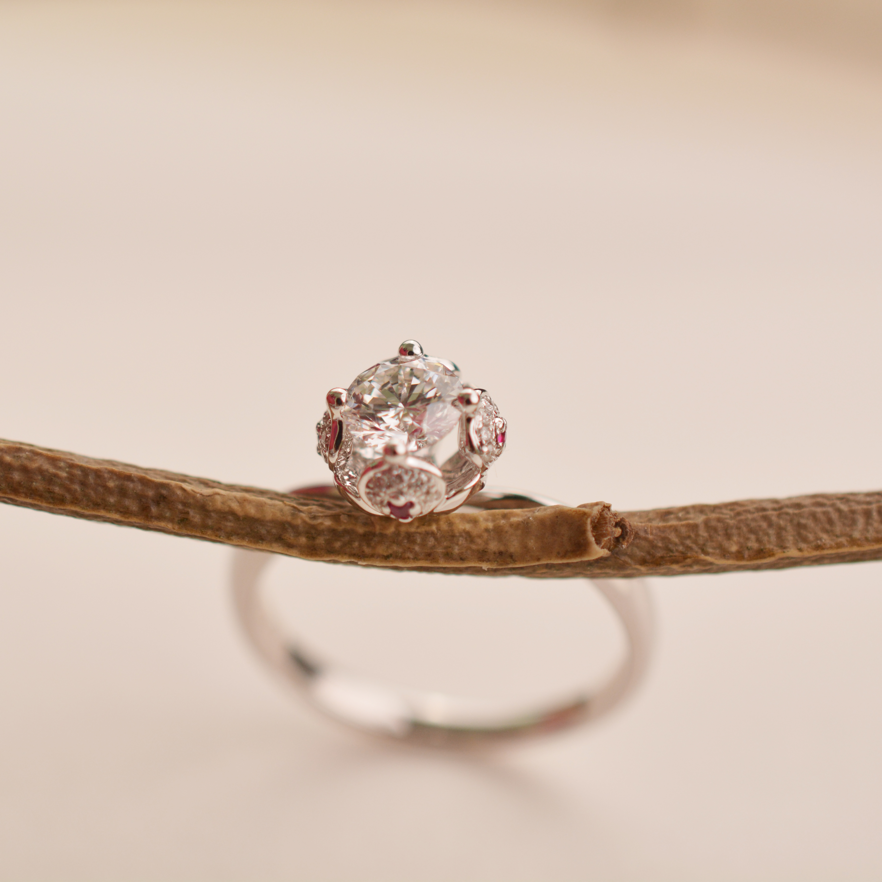 周大生钻石知识讲解 (周大金钻石的品质和产地)