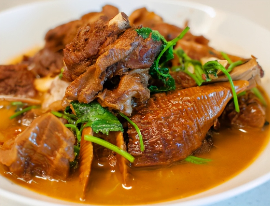 东北铁锅炖大鹅正确做法,东北铁锅炖大鹅教程视频