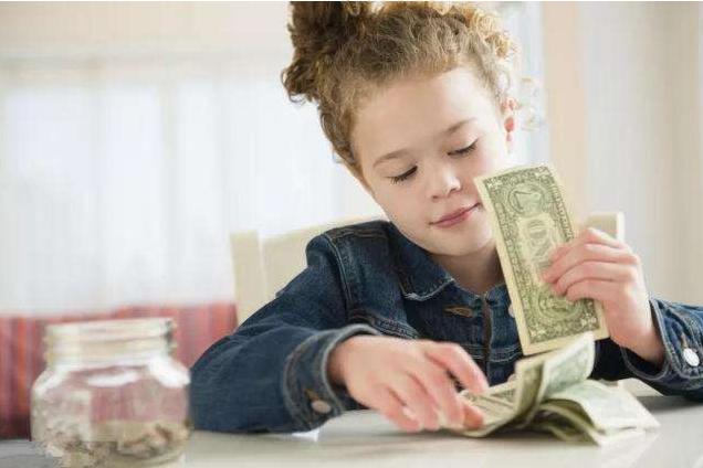 “妈妈，她们说我的手表是山寨货”，母亲的回答，让孩子更加自卑