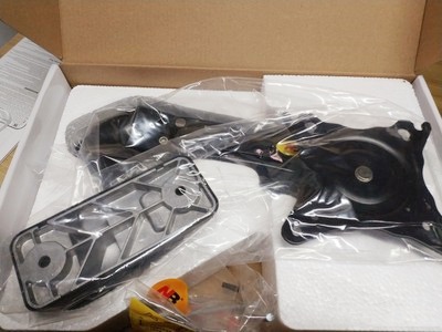 不用换大桌，都能再放一台显示器！太省空间了