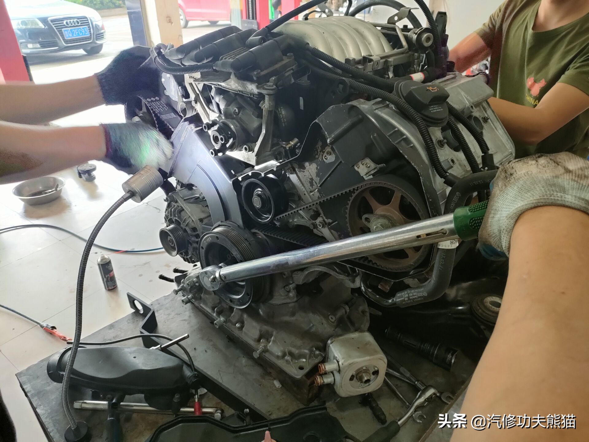 2003年老奥迪a6,2012年奥迪a6经典