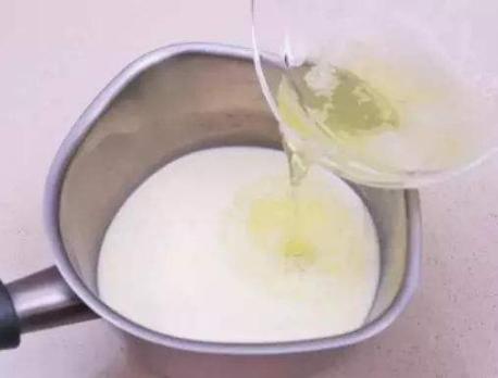 自制双皮奶的家常做法美味,家庭自制双皮奶简单做法