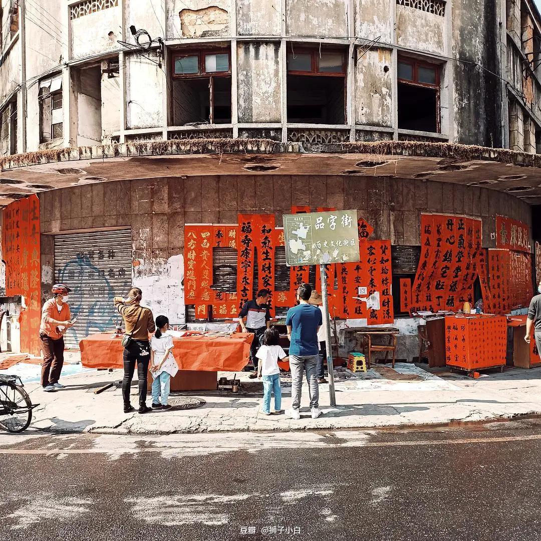 哪些瞬间让你觉得快过年了,哪个瞬间让你觉得过年了