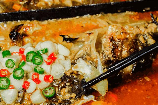 冬日的烤鱼最有味,滋滋烤鱼