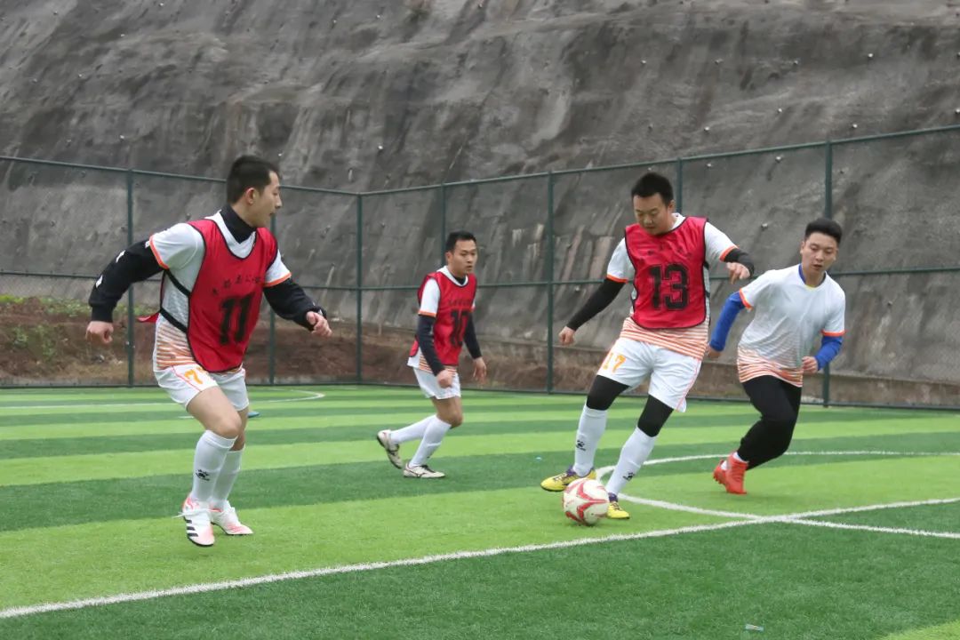 【我们的节日】场上比拼喜迎首个警察节场下布控推进反诈新常态