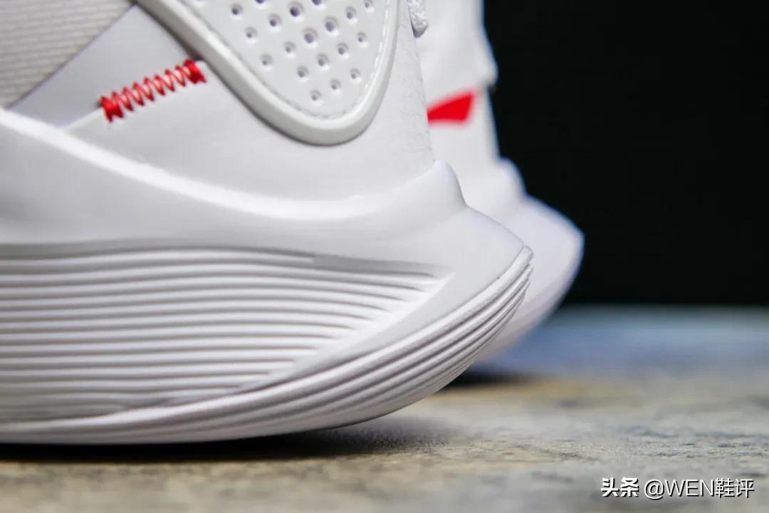 苦等5年终于发售的球鞋支线！CJ-SILENCER你如何评价？