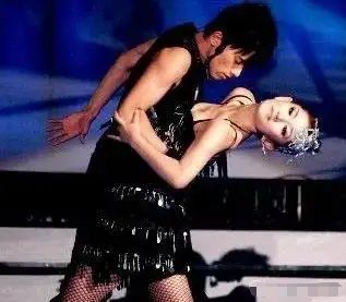 刘烨张杰春晚对话,张杰和刘烨一起参加跨年晚会