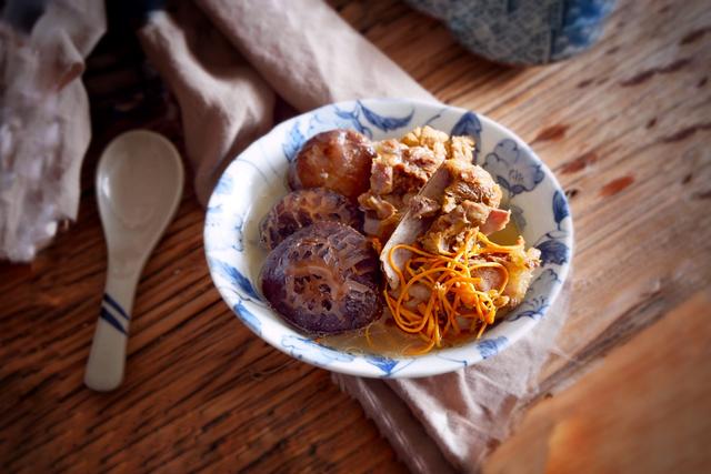 哪种猪骨煲汤祛湿比较好,煲汤用猪的什么骨比较好