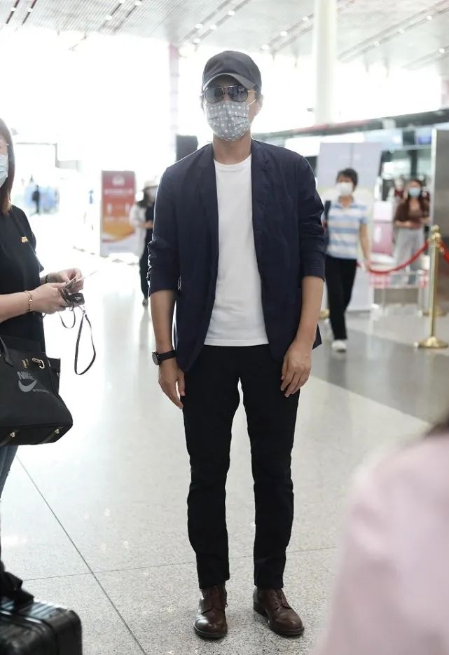 靳东西装穿搭,靳东成熟穿搭