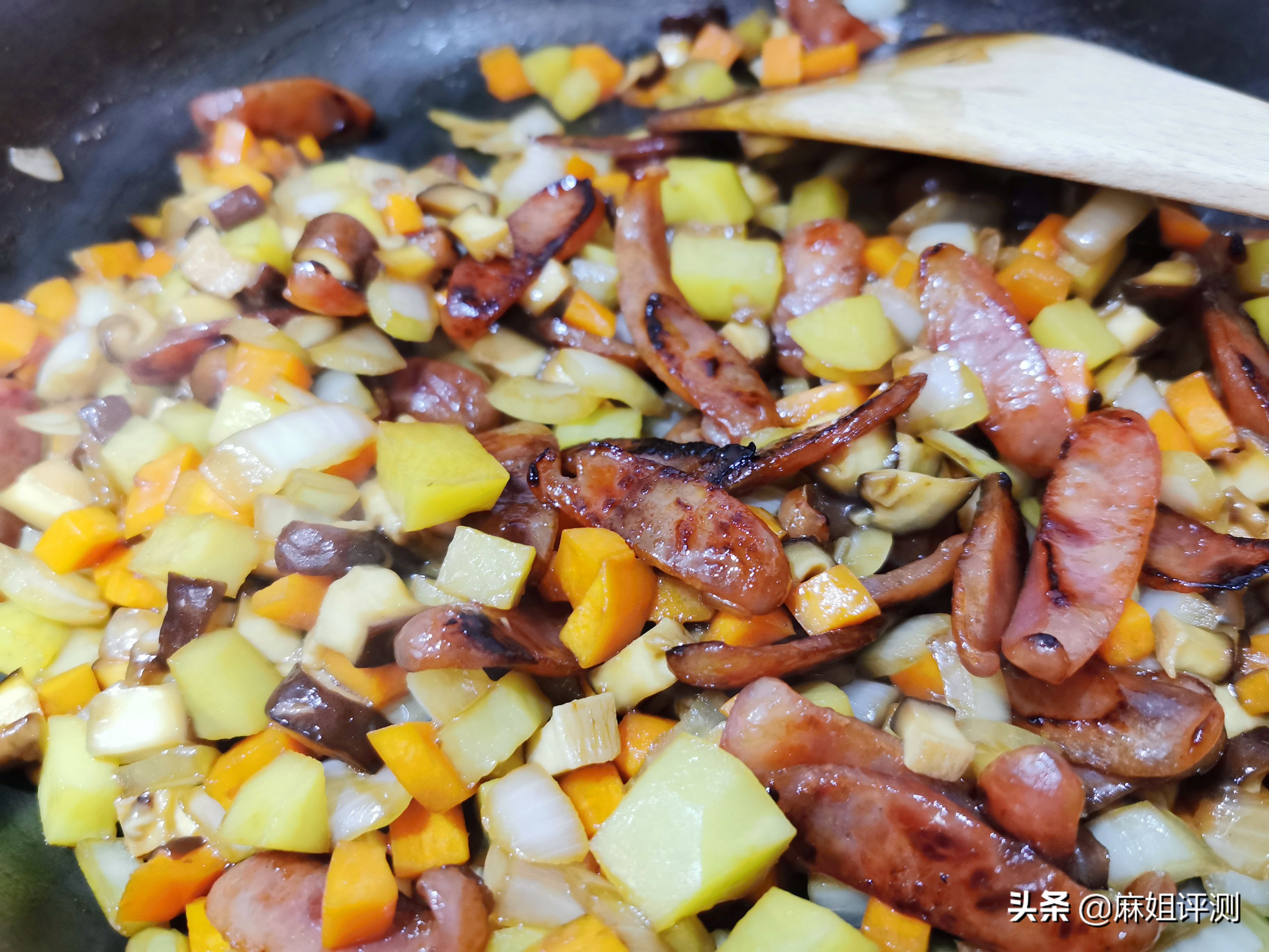 上千元的电饭煲的好处,上千元的电饭煲是智商税嘛