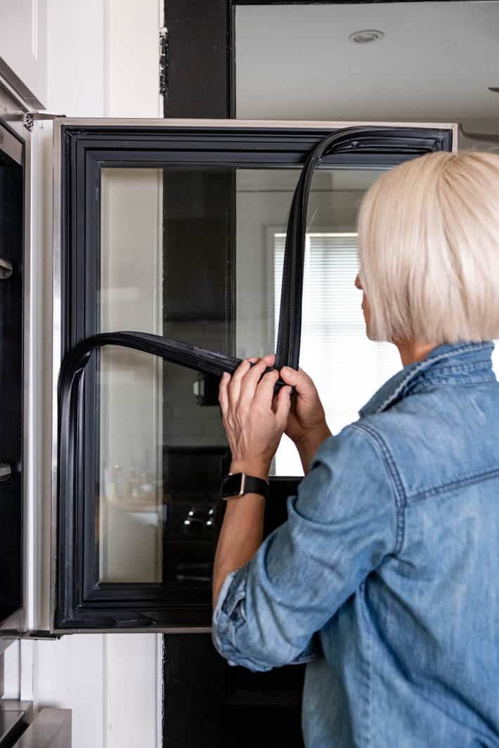 冰箱密封条破裂了怎么补救,冰箱密封条脱胶怎么补救