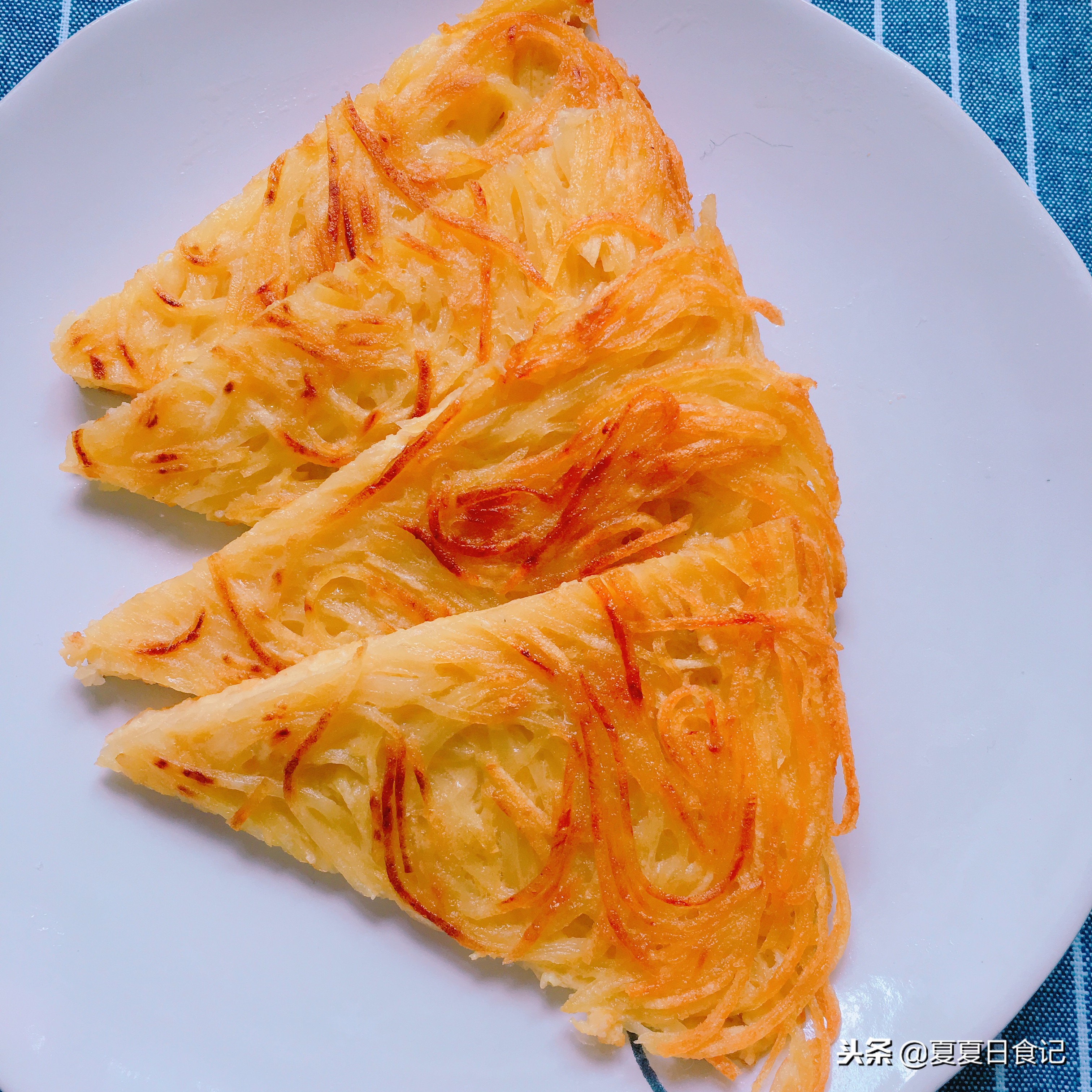 鸡蛋煎饼怎么烙,电饼铛烙鸡蛋煎饼的做法