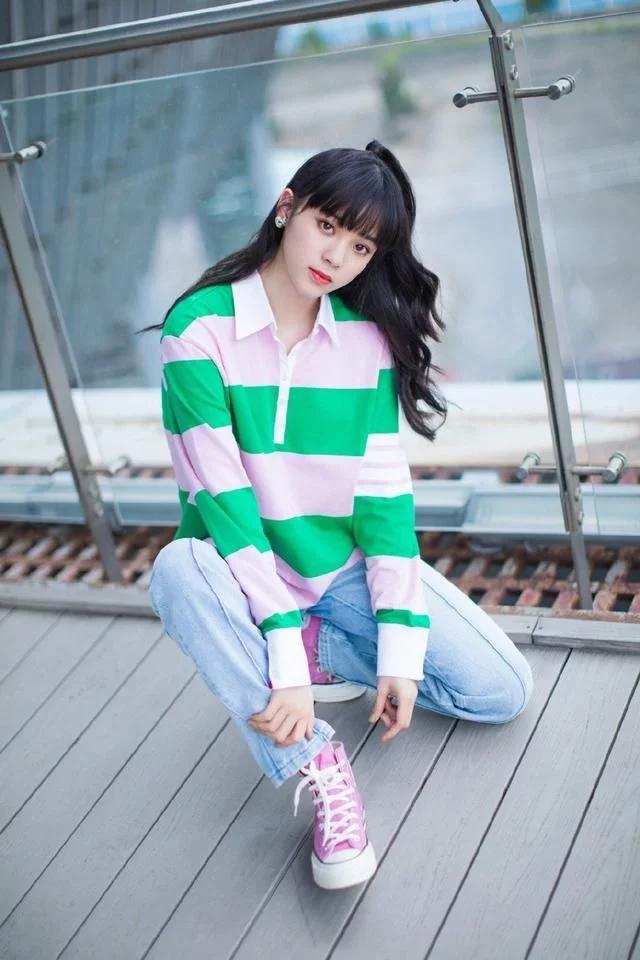 欧阳娜娜大胆穿搭美出新高度,欧阳娜娜同款时尚百搭还无束缚感