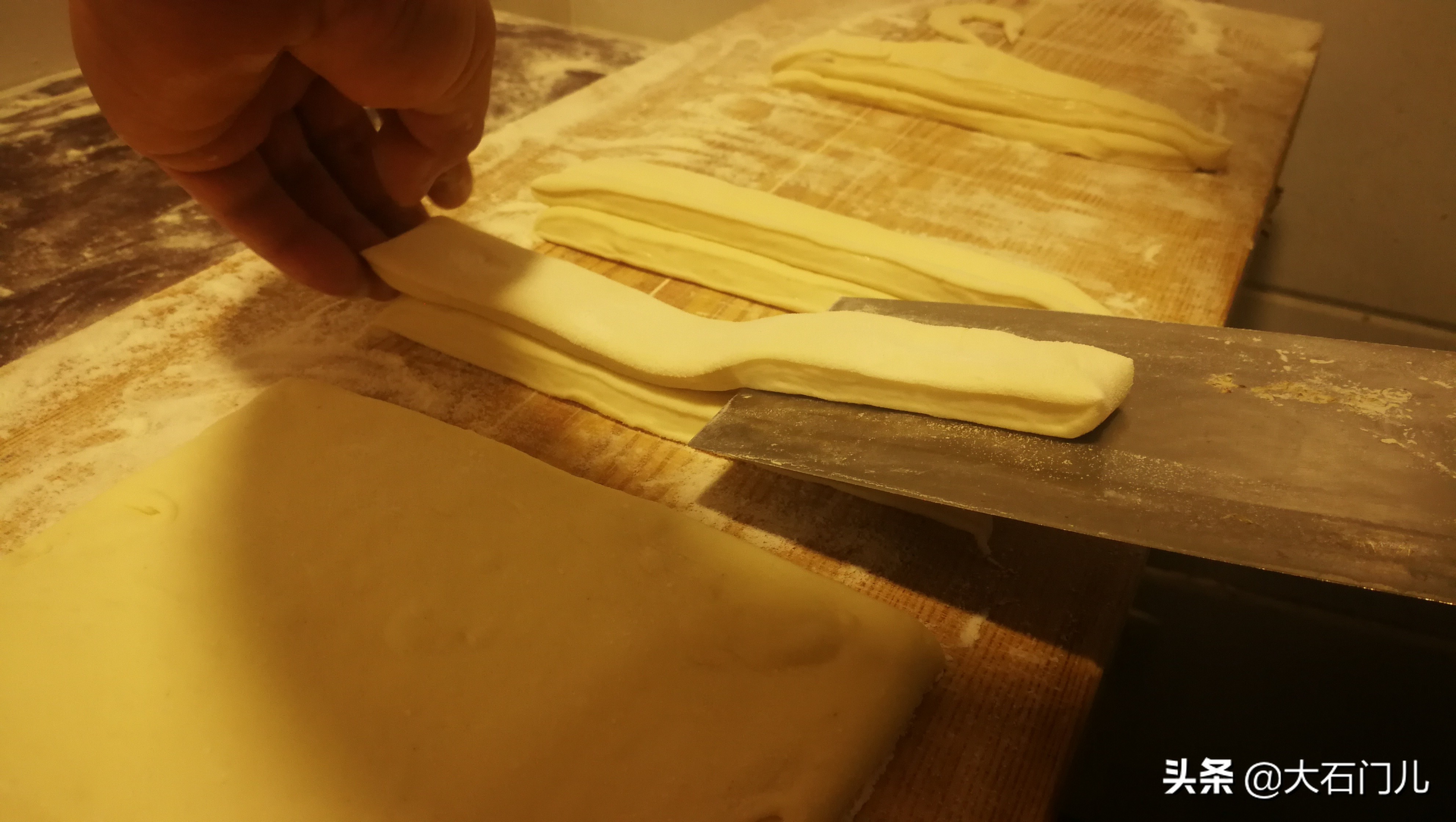 石家庄哪家油条炸得最正宗最好吃,石家庄正宗油条的做法