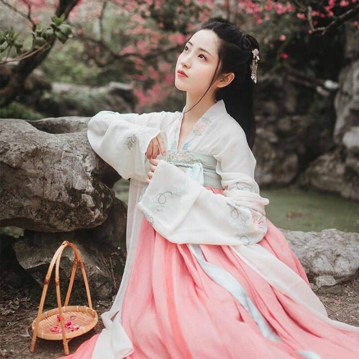 李煜最浪漫的词,李煜给后人留下很多回味的词