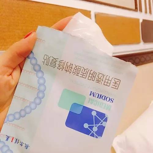 秋冬皮肤缺水记得做好深补水,皮肤干燥缺水补水最好的方法