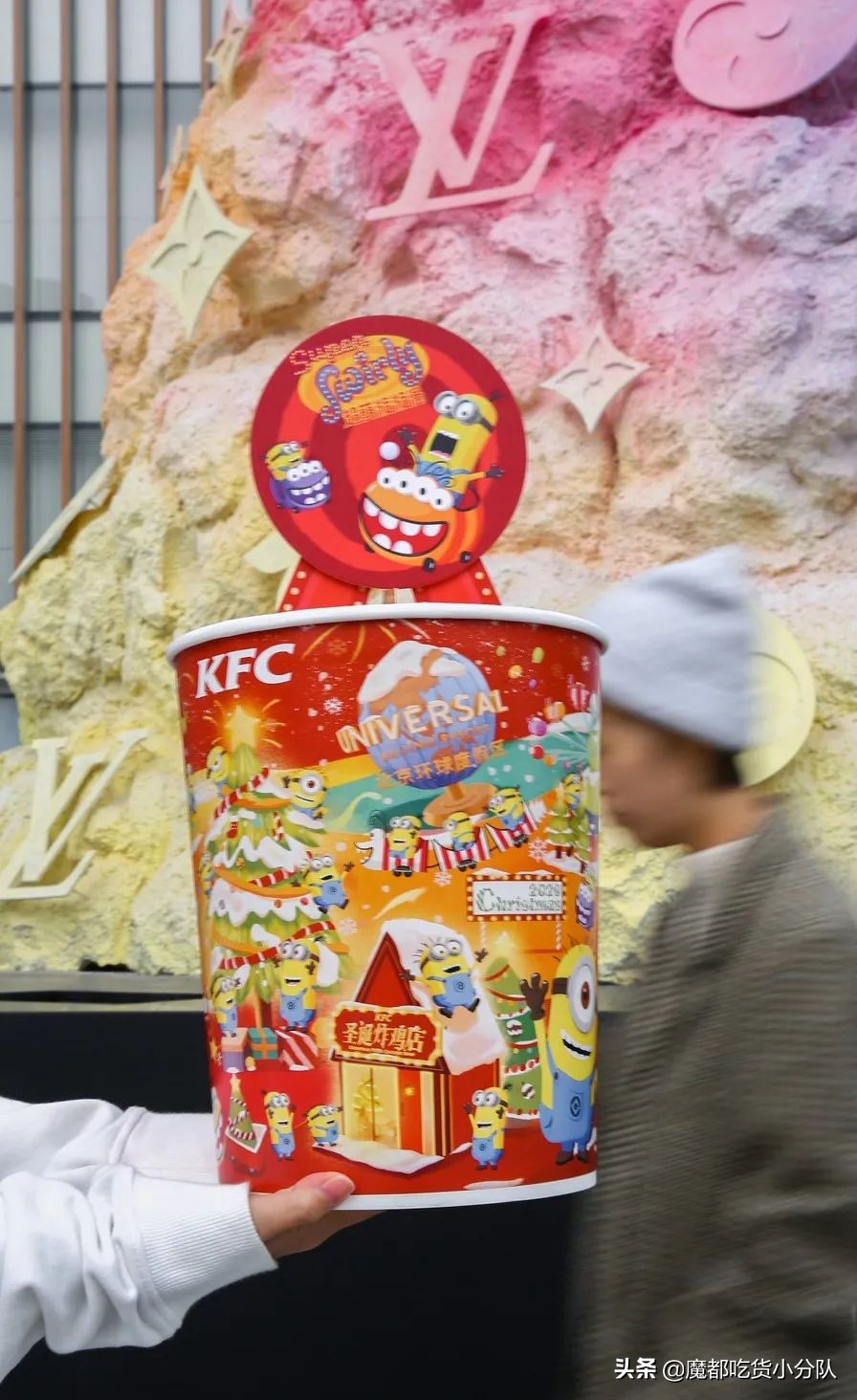 kfc肯德基圣诞桶怎么点,kfc圣诞节巨大的桶什么时间点更新