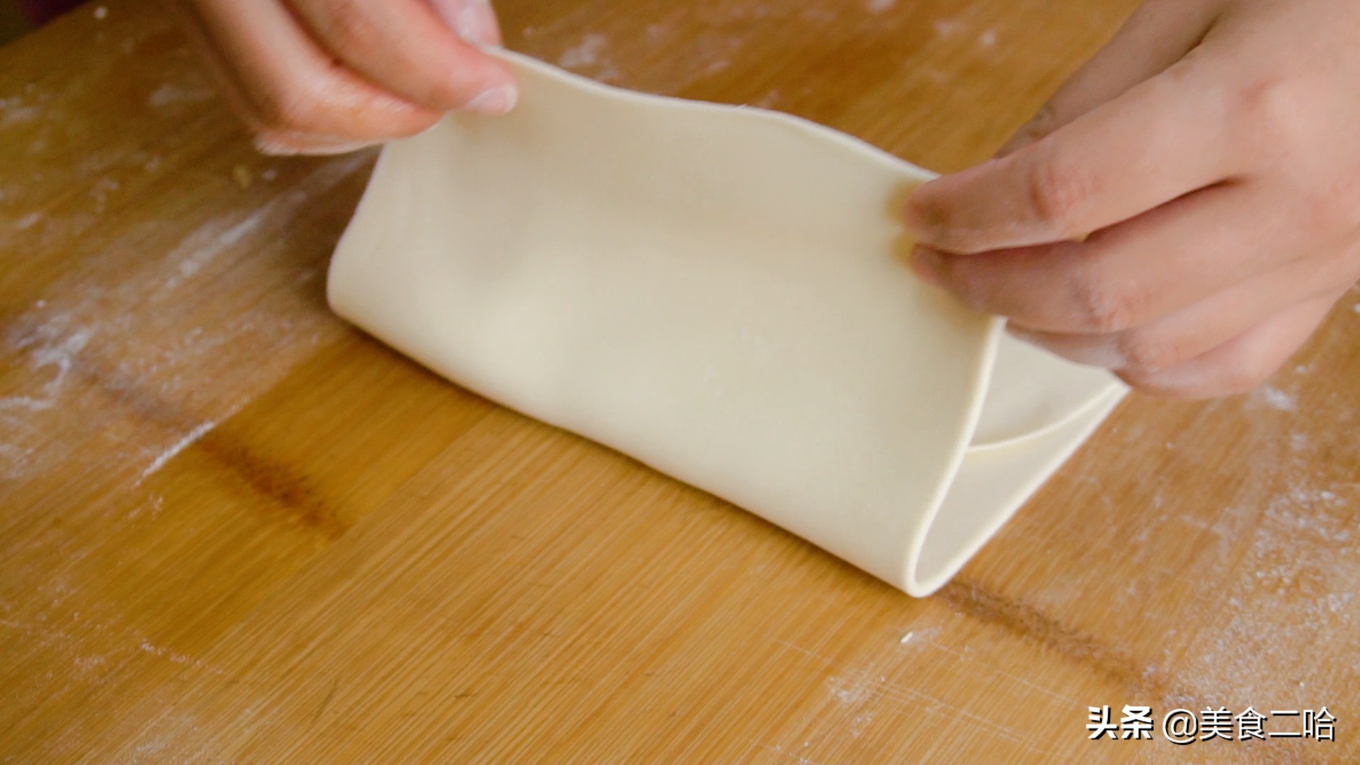 鸡蛋灌饼如何正确制作,早餐鸡蛋灌饼零失败的做法