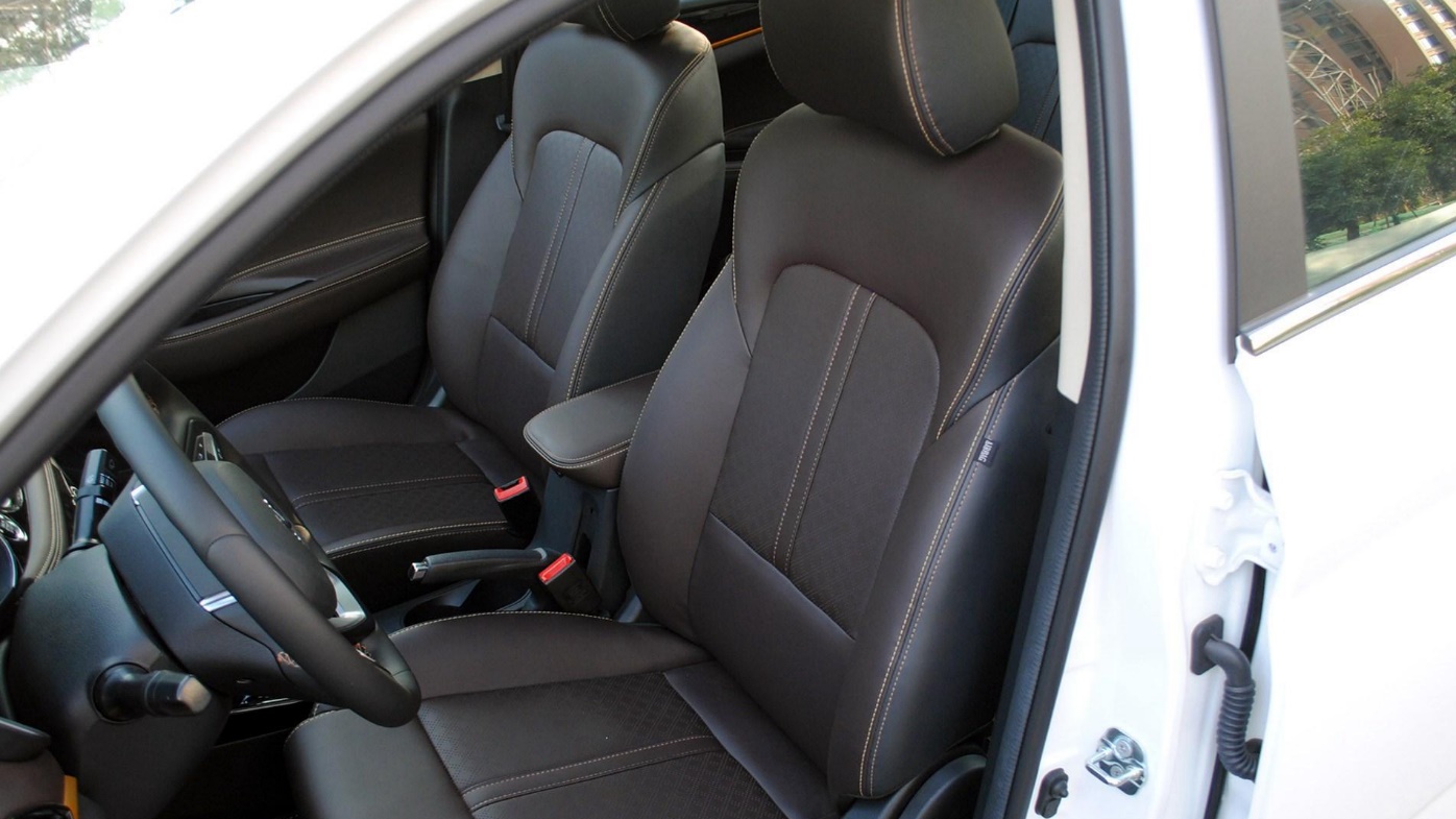 逸动跟帝豪性价比,长安逸动dt和帝豪哪个省油