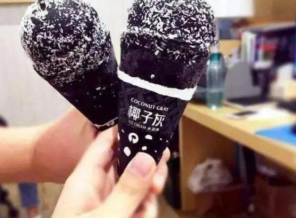 网红美食看到的和实际的坑人,网红最坑人零食