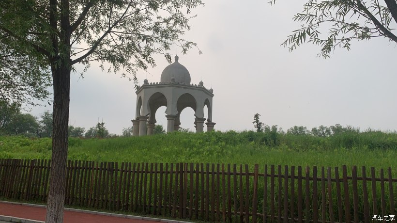 海淀区稻香湖景酒店,北京海淀稻香湖景酒店夜景