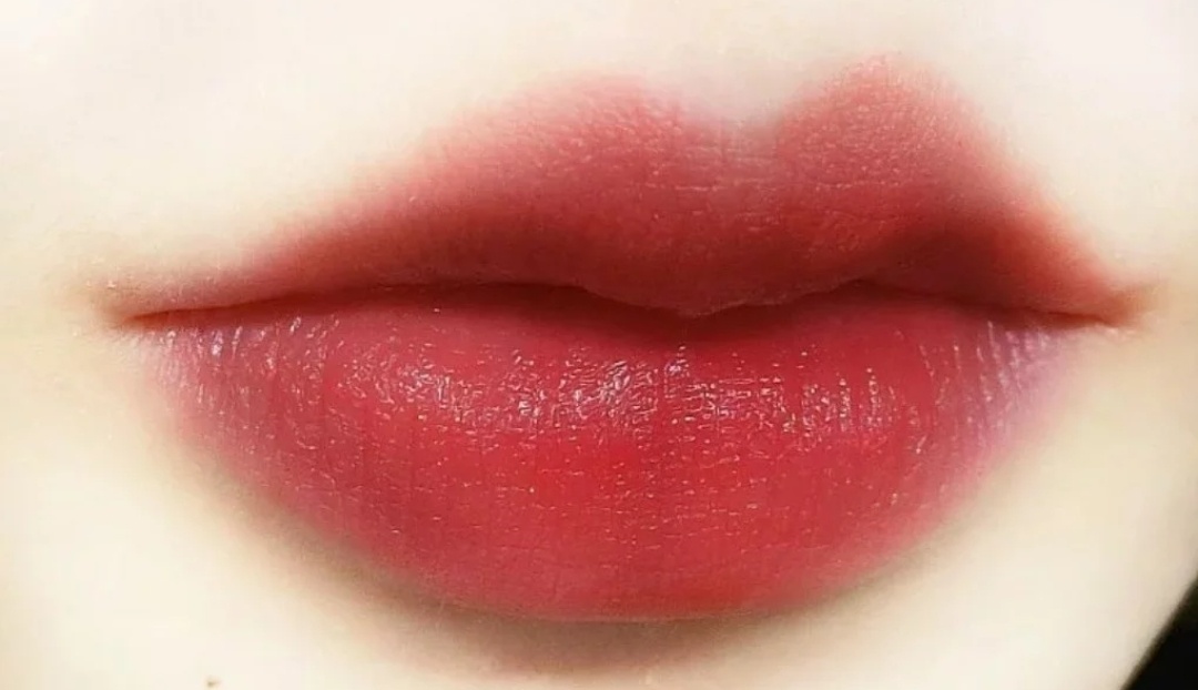 纪梵希小羊皮304和306区别,纪梵希304跟306哪个更适合日常