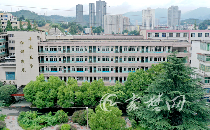 十三中新学校位置,十三中搬迁到哪里