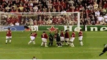 日本41岁足球传奇加盟J2联赛，将搭档另一名52岁传奇老将