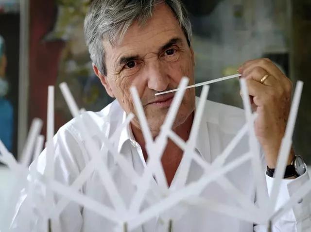 闻起来像“洗洁精”的国产香水,写好文案就能卖500一瓶?