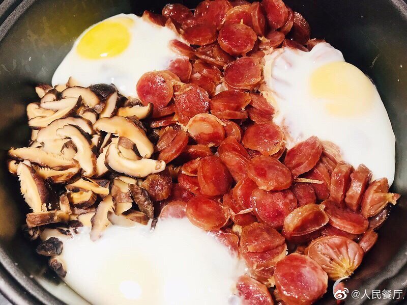 电饭煲广式腊肠煲仔饭的做法大全,腊味煲仔饭电饭煲一锅焖
