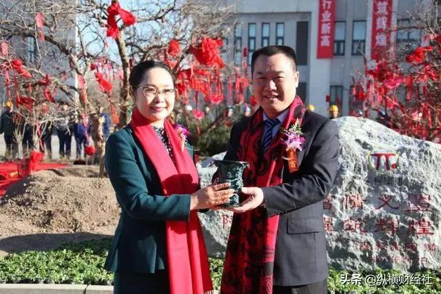 这两位女性企业家是我们心中的标杆向他们致敬