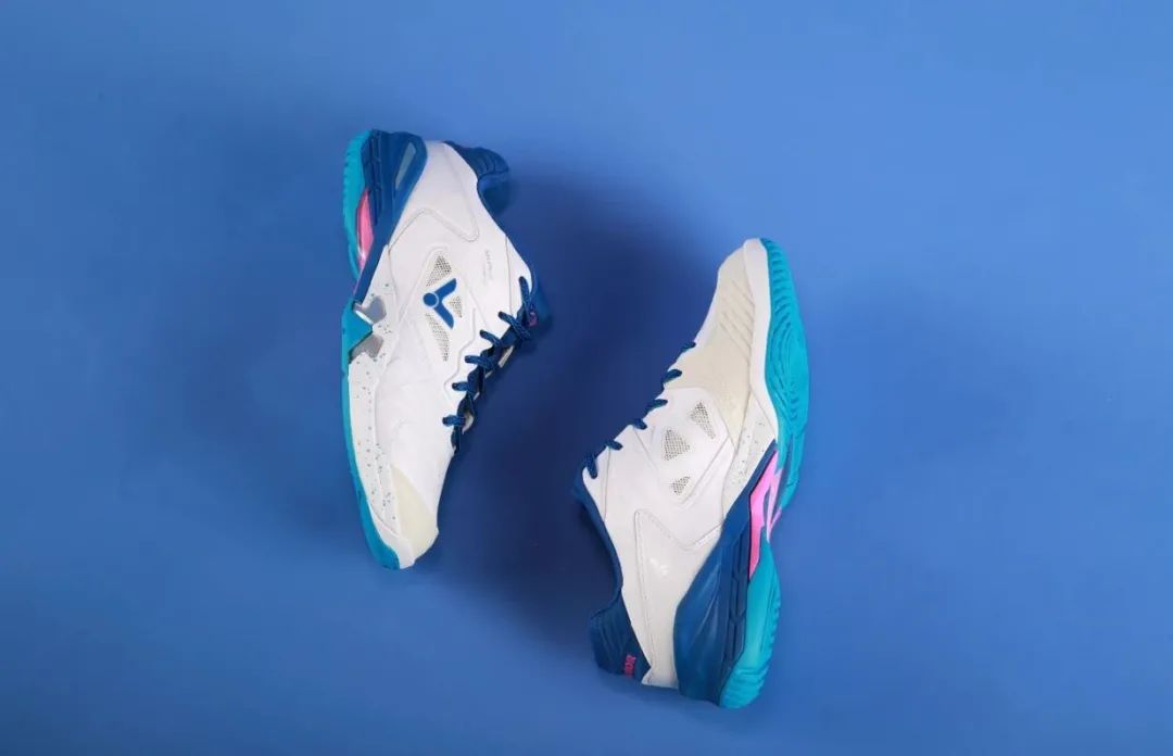 专业羽毛球鞋适合平时穿吗,一双羽毛球鞋可以干什么