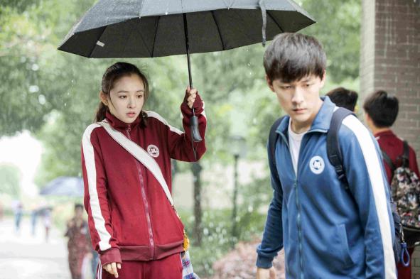 《何以笙箫默》的小黑妞？不，吴倩其实很好看