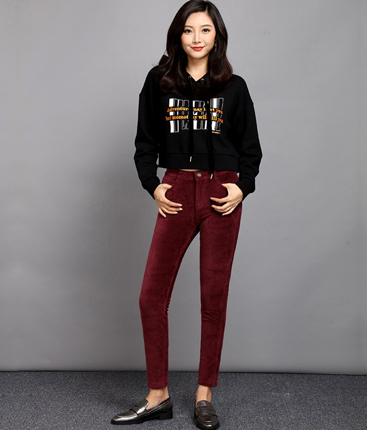 30岁女人穿裤子合适吗,30到35岁女人穿什么裤子好看