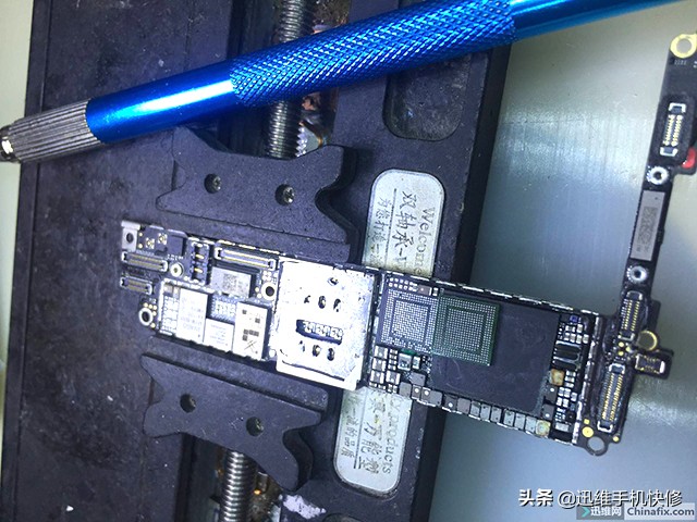 iPhone7进水严重不开机，错失最佳抢救时机，耗时5天满血复活