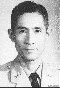 击落日机8.5架的抗战英雄,92岁病逝美国,有个妹妹叫王光美