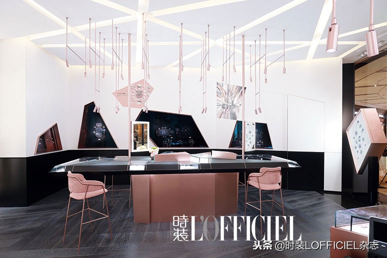 真我如丝桑蚕丝,真我带钻的手机壳