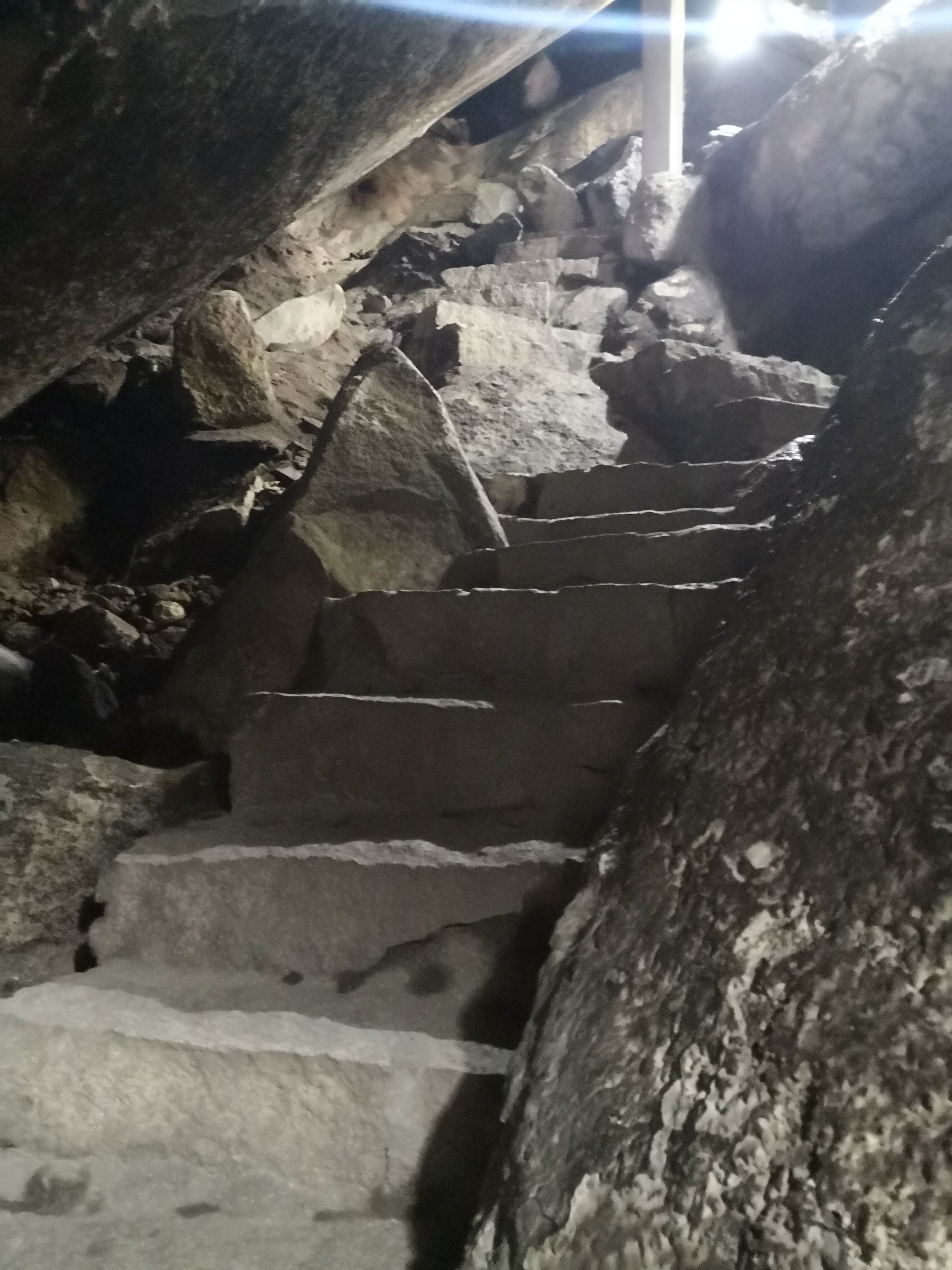 云洞岩鹤鸣楼,云洞岩鹤室介绍