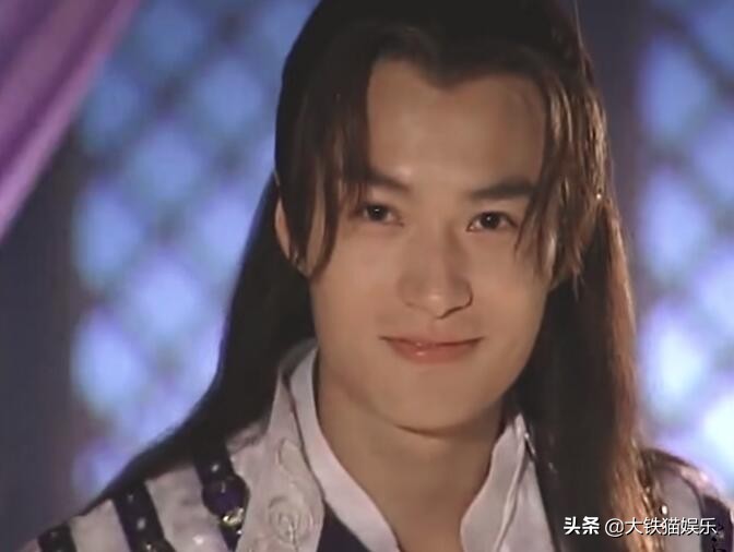 8位桃花眼男明星,最迷人的六位帅哥