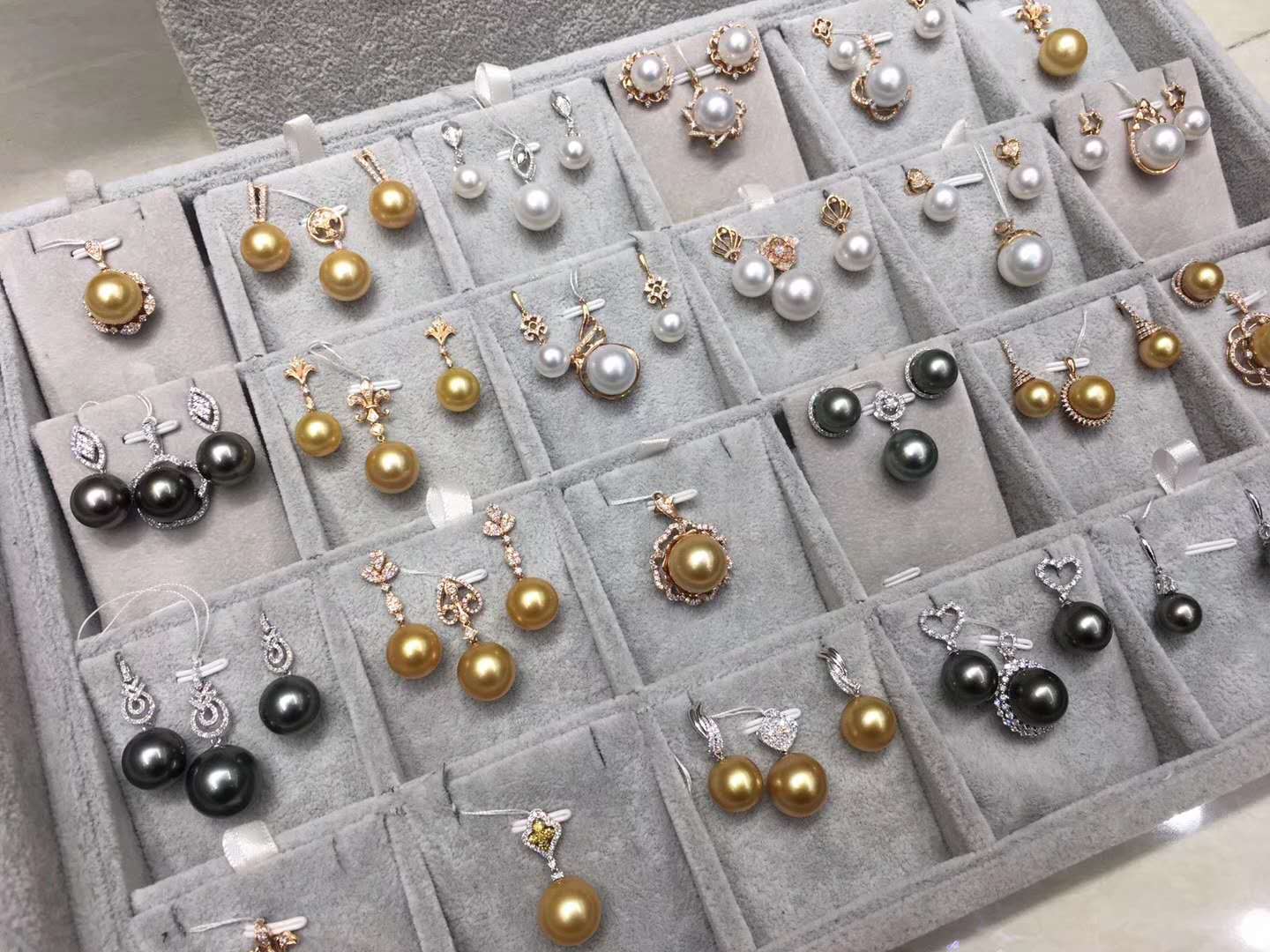 一线珠宝奢侈品品牌,石夕珠宝一线品牌