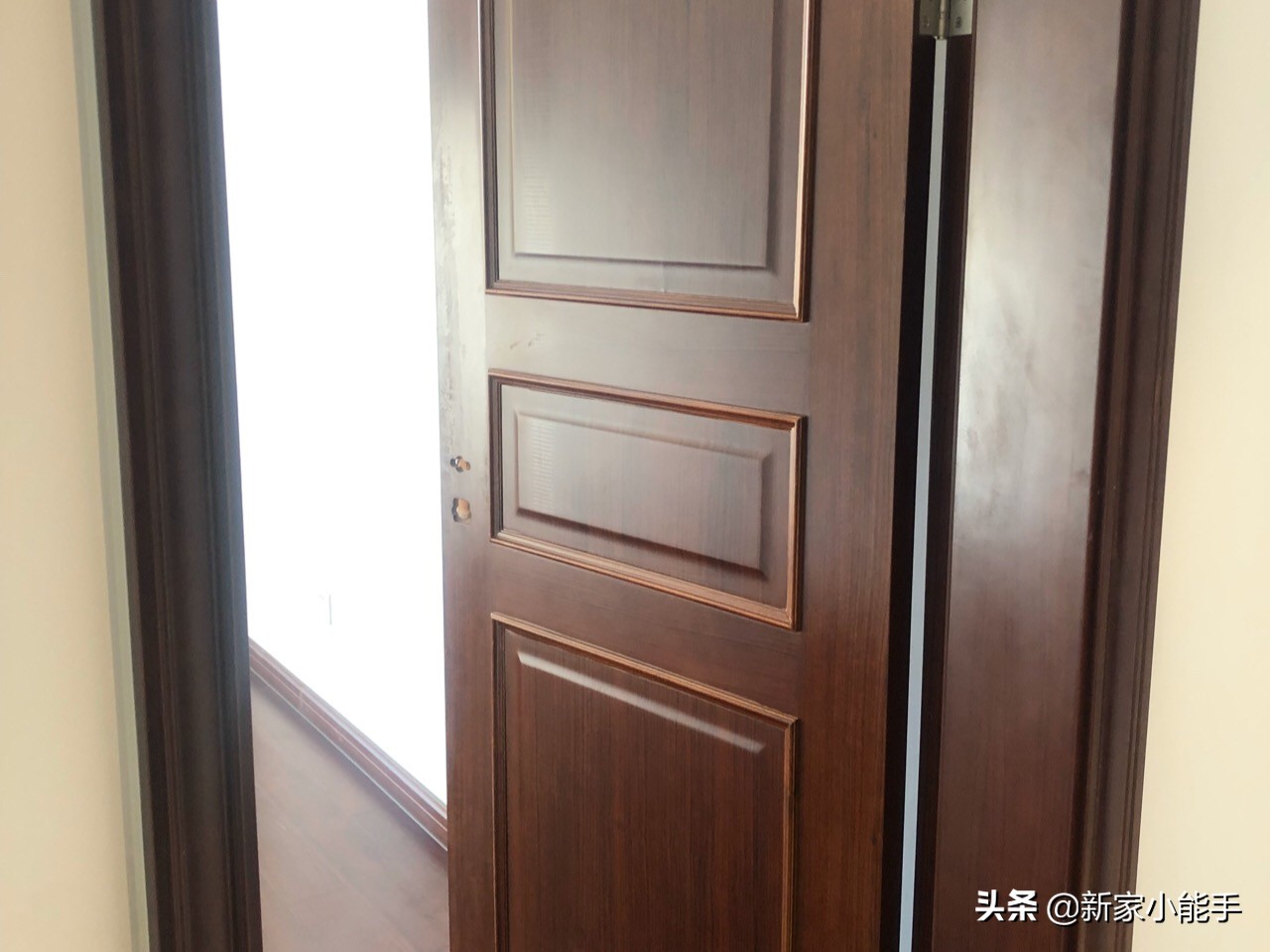 花了大钱买了房,花了好多钱买了房子