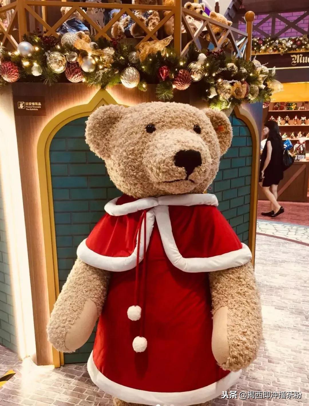 过分美丽!圣诞灯饰点亮香港:泰迪熊、比卡超、布丁狗陪你过圣诞